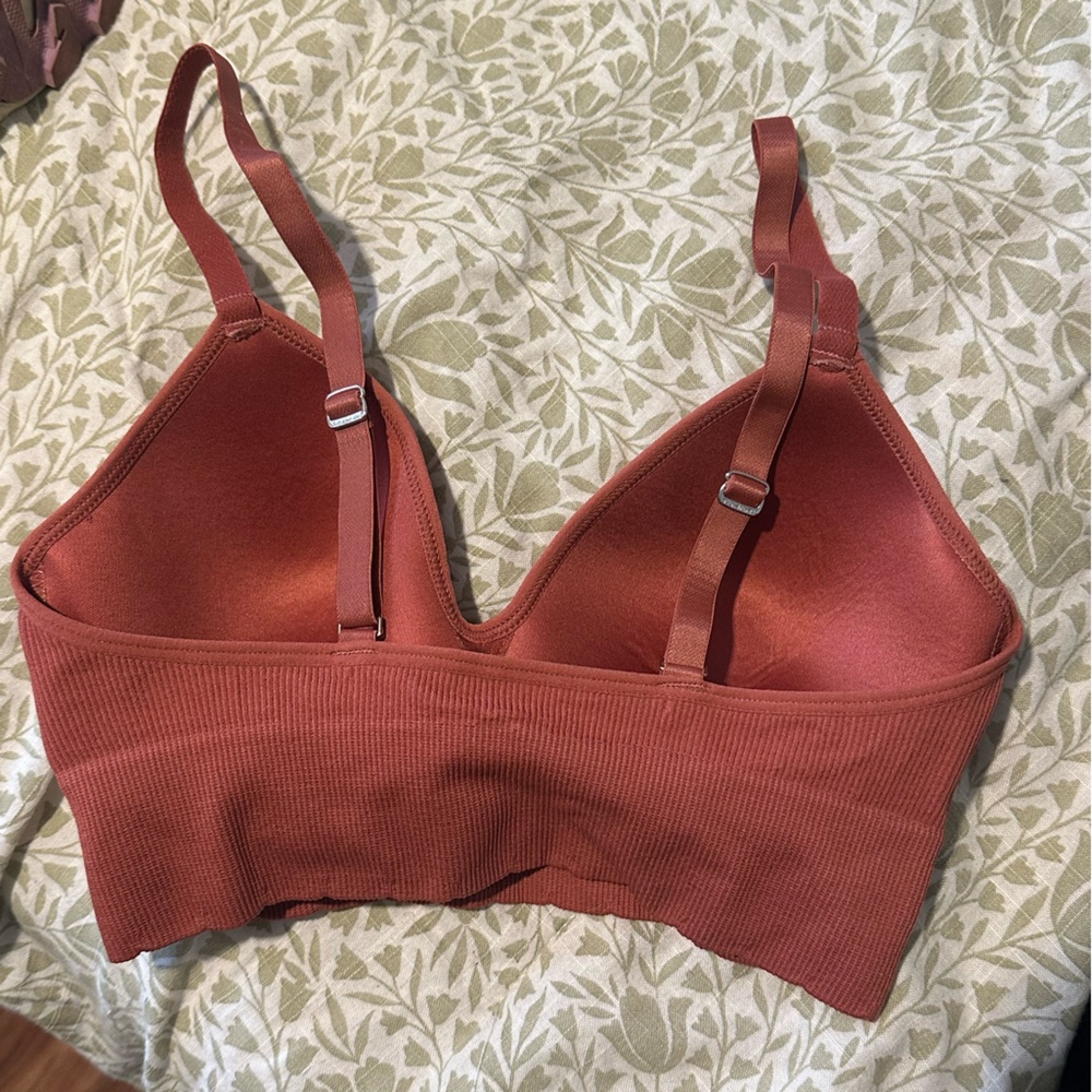 NWOT Ribbed Adjustable Bra Set - Picture 3 of 7